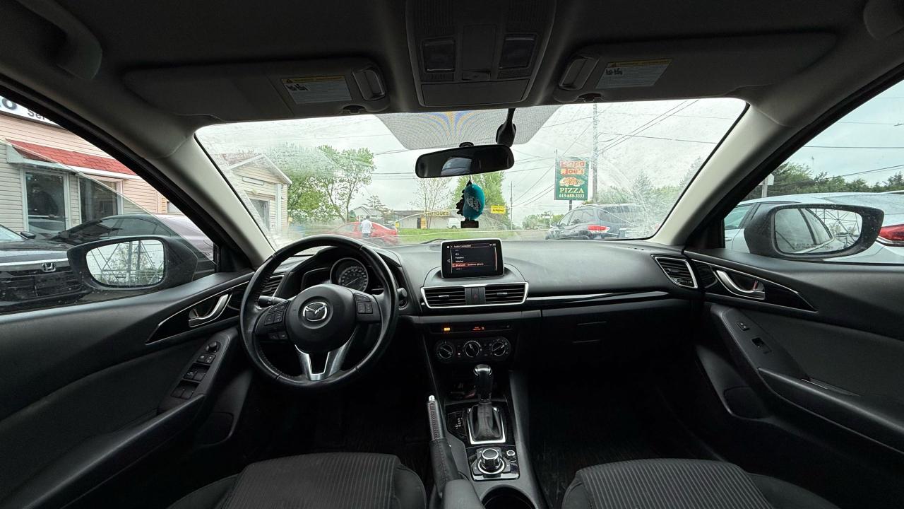 2016 Mazda MAZDA3 GS - Photo #11