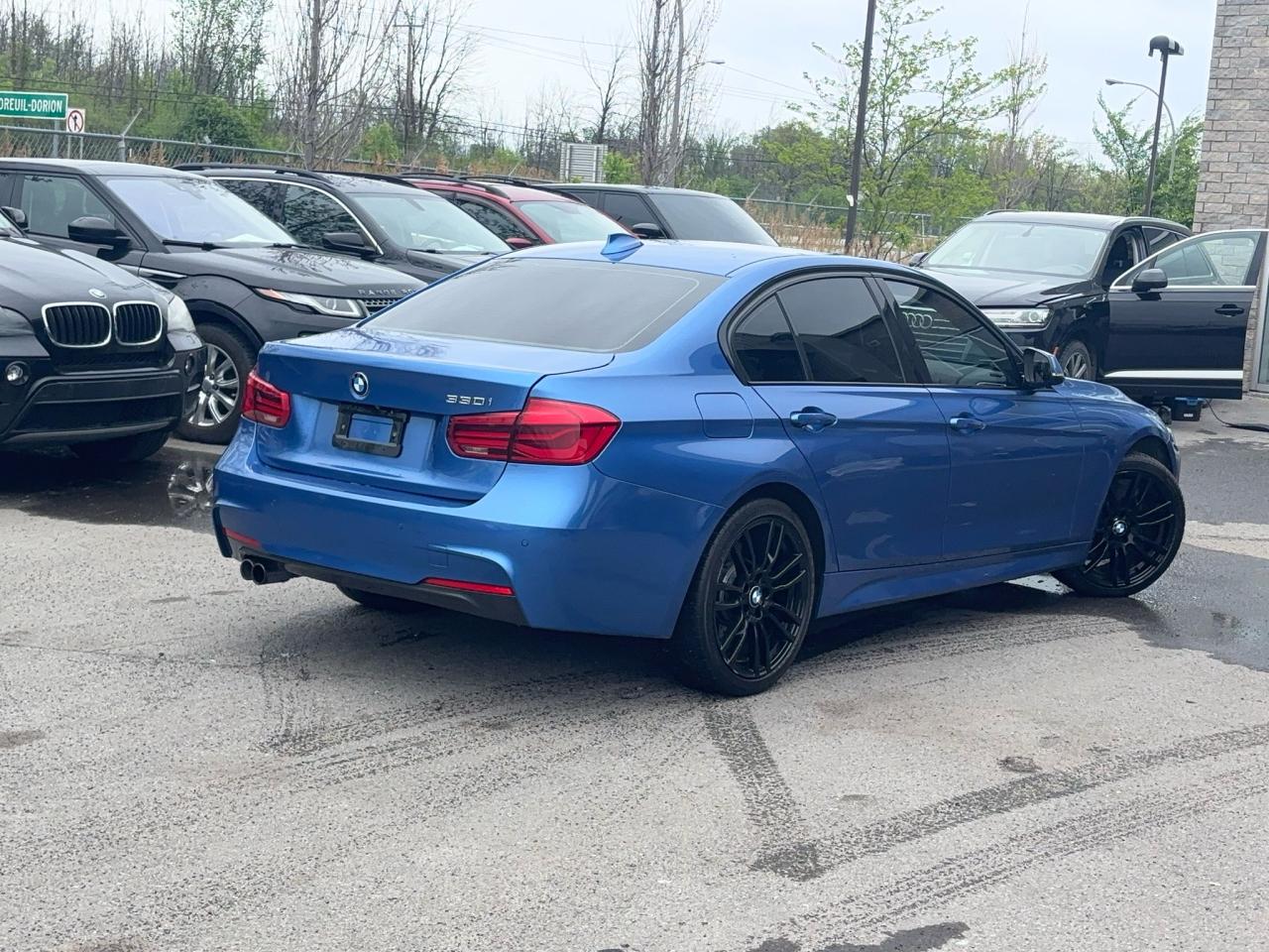 2017 BMW 3 Series 330i xDrive - Photo #9