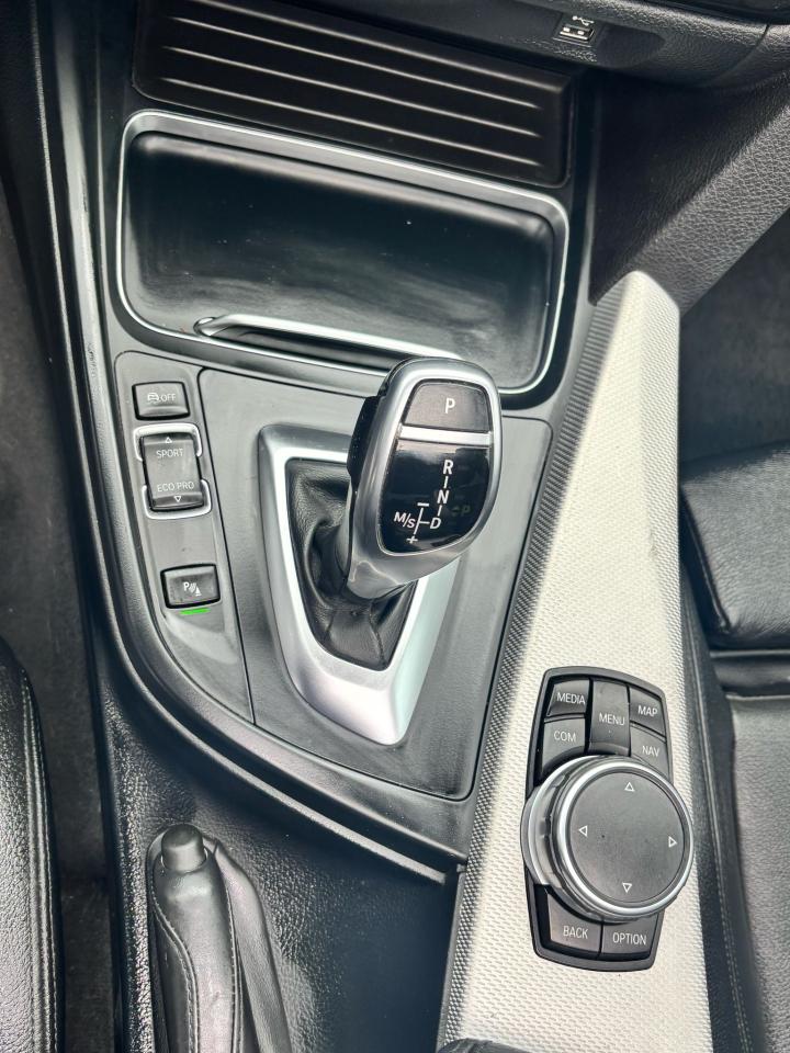 2017 BMW 3 Series 330i xDrive - Photo #18
