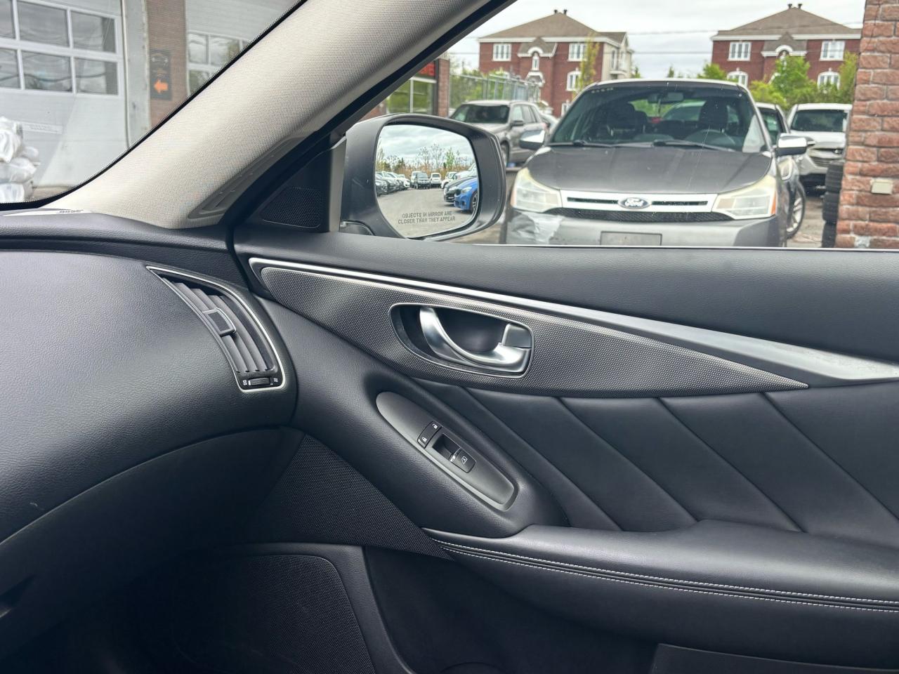 2015 Infiniti Q50 Sport - Photo #15