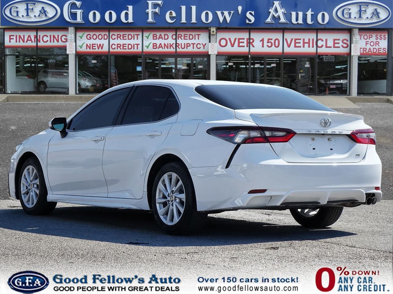 2022 Toyota Camry SE MODEL, LEATHER & CLOTH, REARVIEW CAMERA, HEATED Photo5