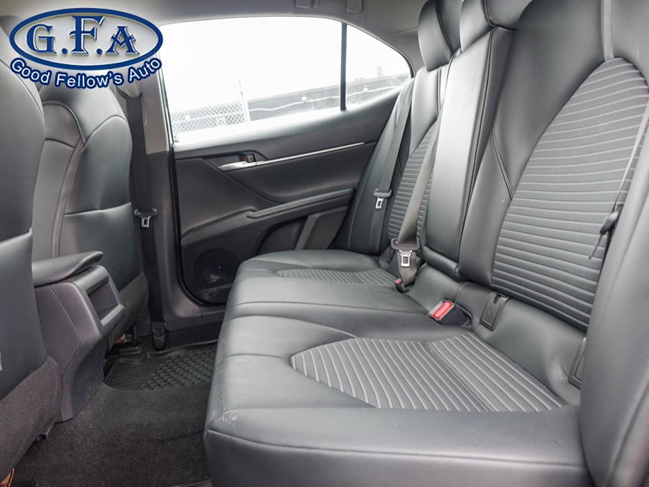 2022 Toyota Camry SE MODEL, LEATHER & CLOTH, REARVIEW CAMERA, HEATED Photo9