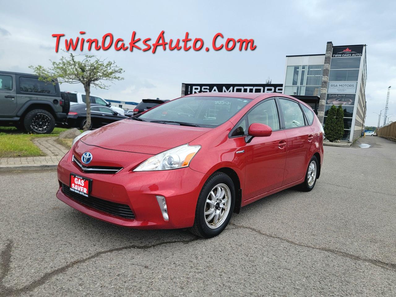 Used 2013 Toyota Prius v HYBRID for sale in Oakville, ON