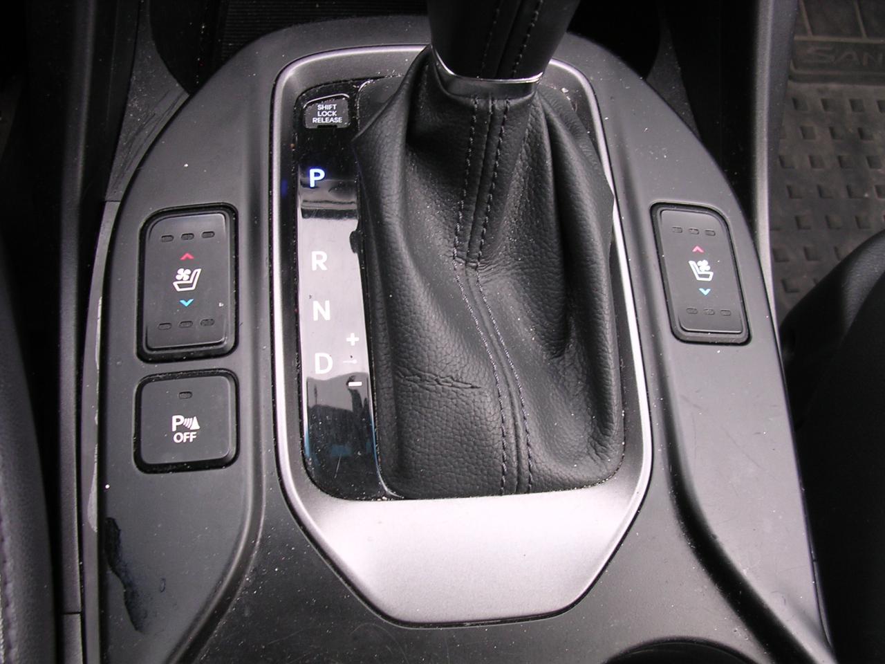 2015 Hyundai Santa Fe Sport Limited - Photo #16