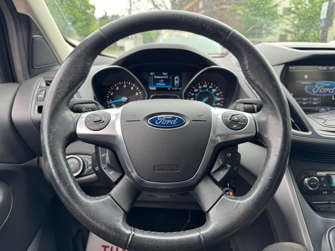 2014 Ford Escape SE | CERTIFIED | NO ACCIDENTS | NAV | BACK UP CAM - Photo #11