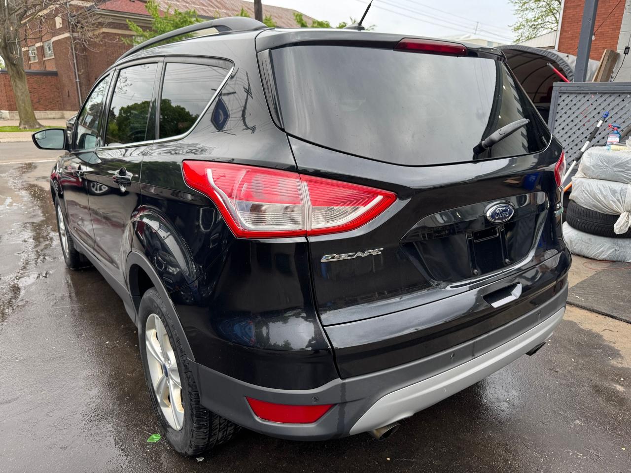 2014 Ford Escape SE | CERTIFIED | NO ACCIDENTS | NAV | BACK UP CAM - Photo #5