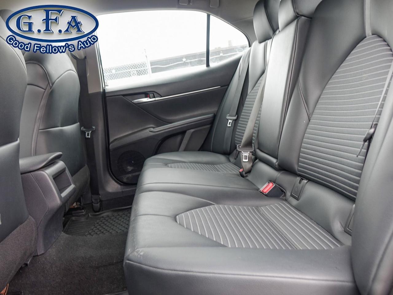 2022 Toyota Camry SE MODEL, LEATHER & CLOTH, REARVIEW CAMERA, HEATED - Photo #9