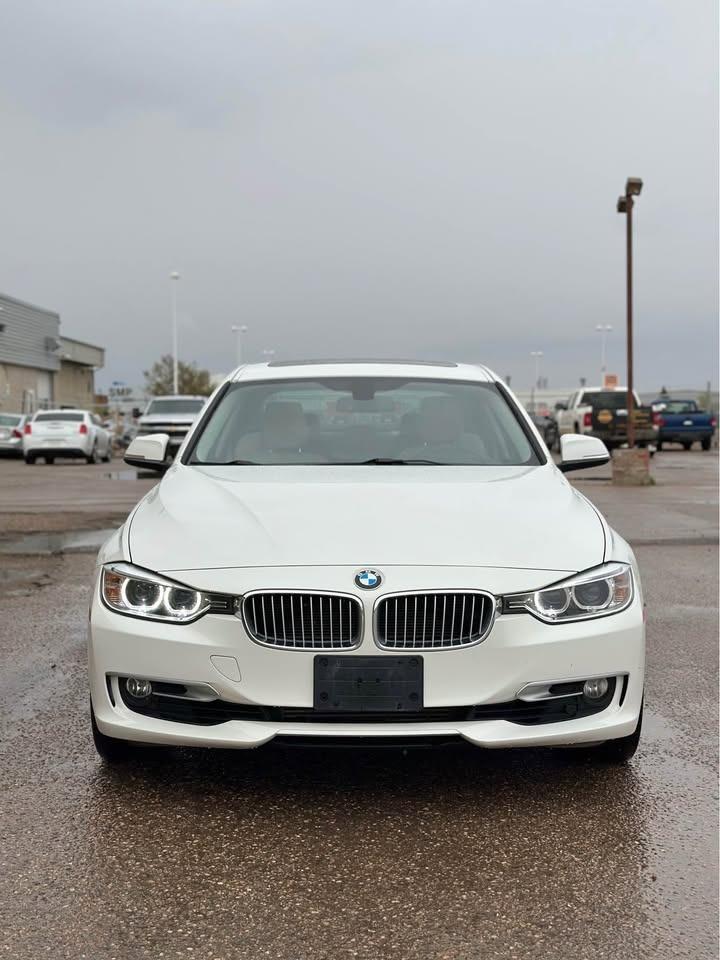 Used 2014 BMW 3 Series 328i xDrive for sale in Saskatoon, SK