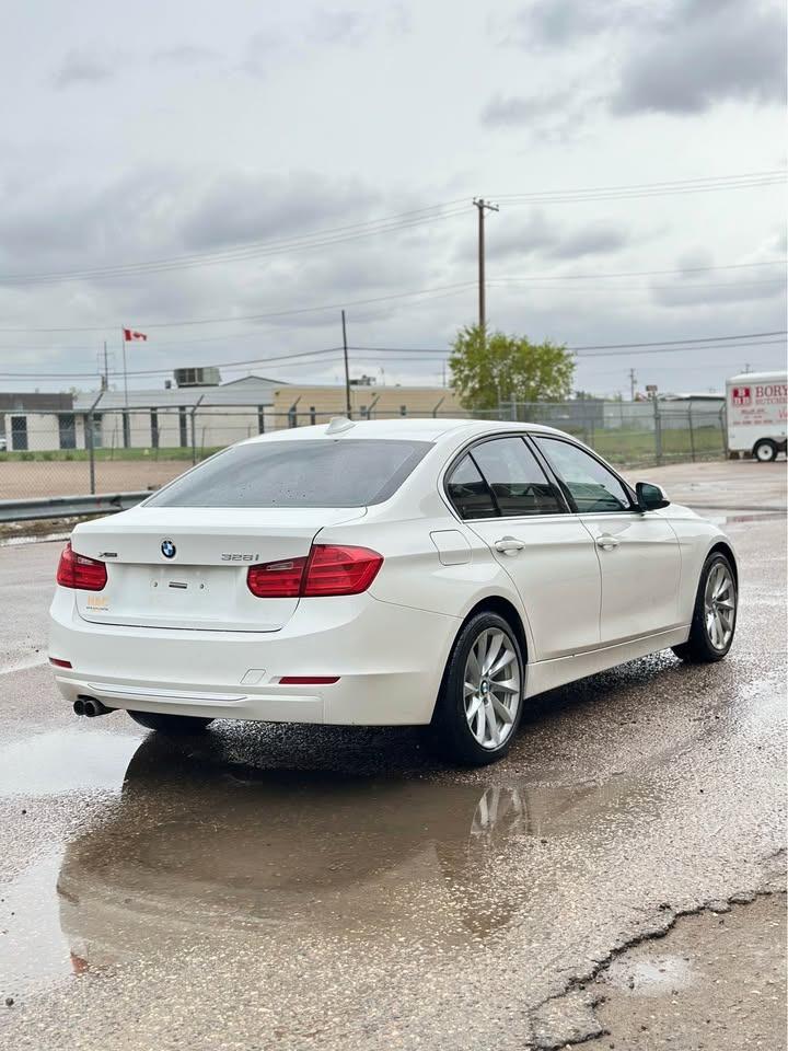 2014 BMW 3 Series 328i xDrive - Photo #5