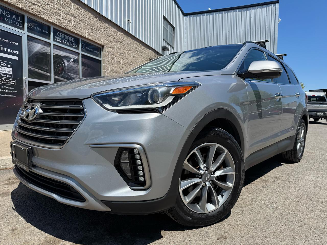 2017 Hyundai Santa Fe XL Luxury AWD, 7-PASSENGER, LEATHER, SUNROOF, LOADED!