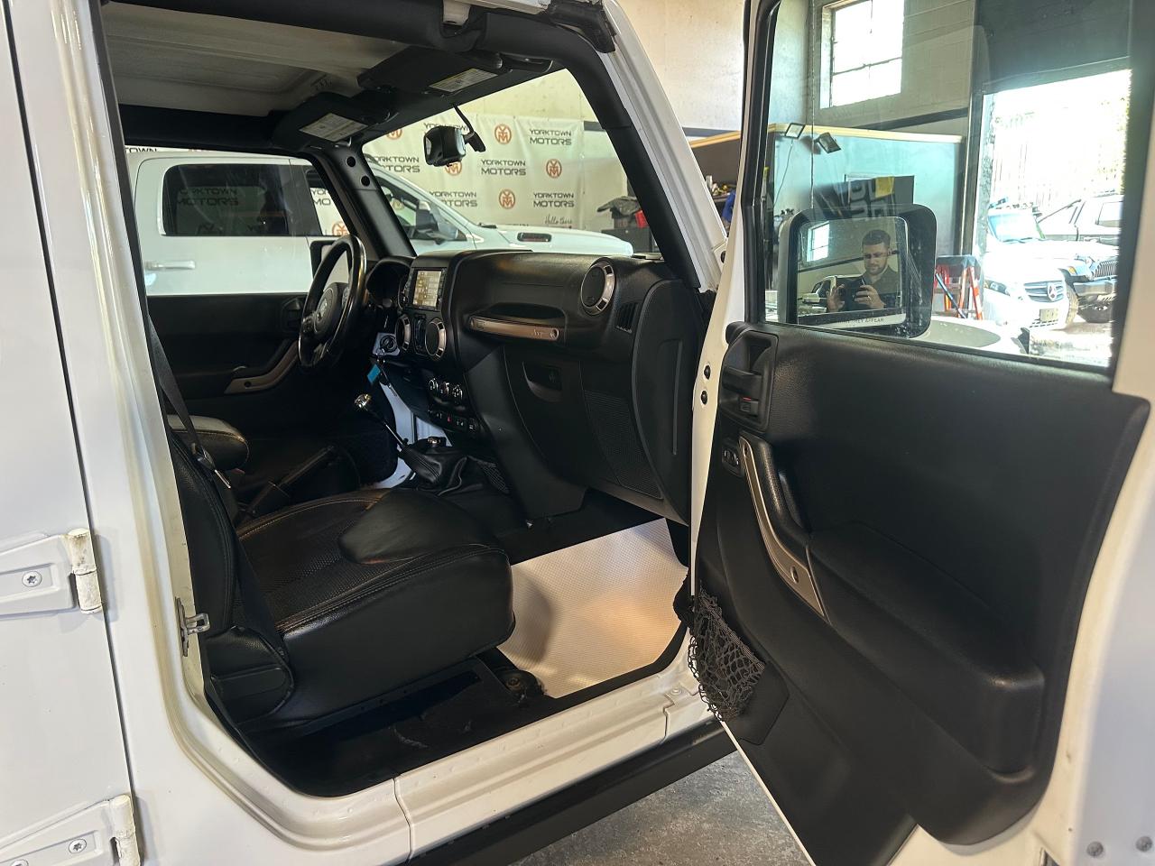 2016 Jeep Wrangler 75th ANNIVERSARY 1941 | HEATED SEATS | MANUAL - Photo #9