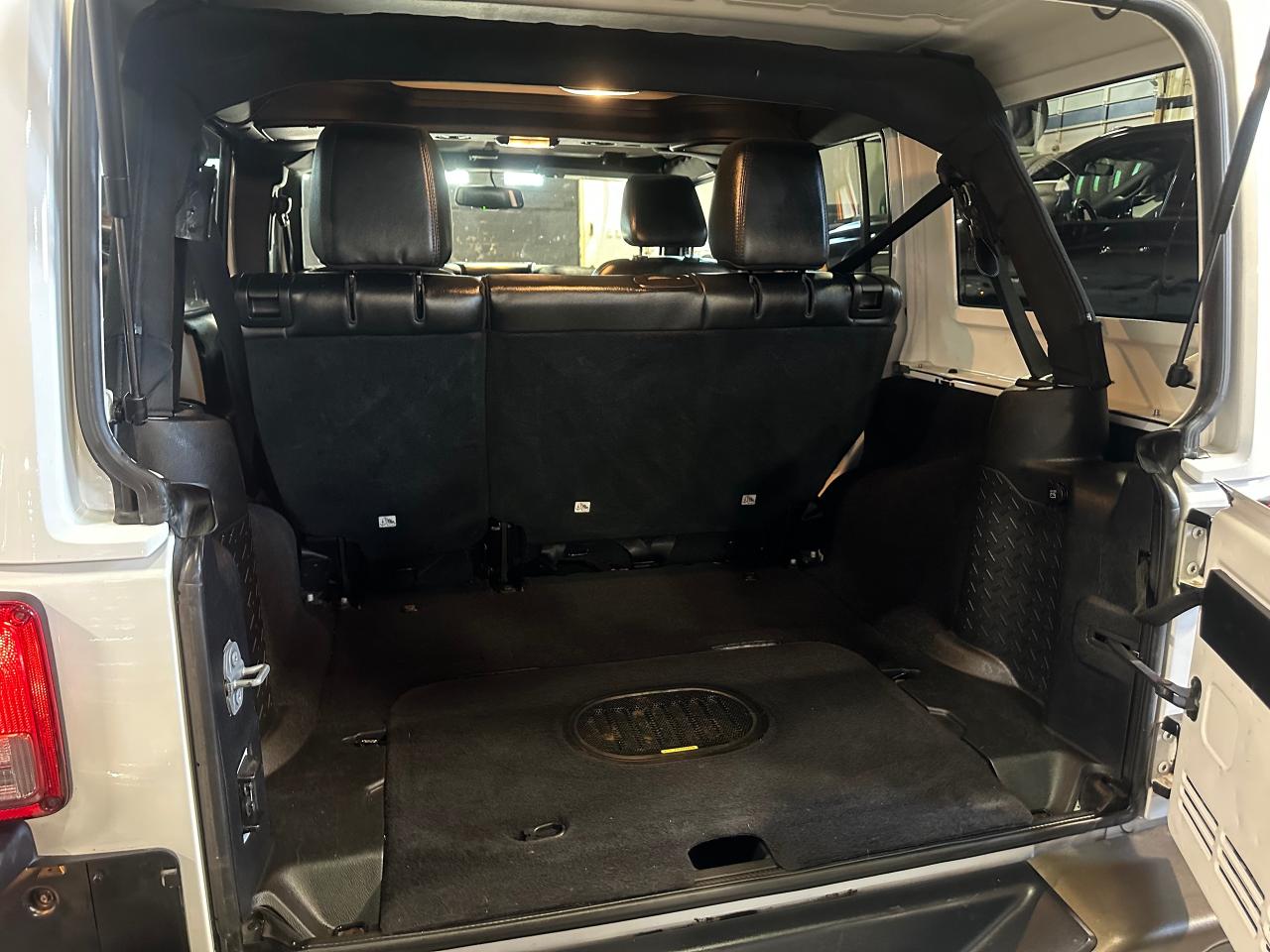 2016 Jeep Wrangler 75th ANNIVERSARY 1941 | HEATED SEATS | MANUAL - Photo #21