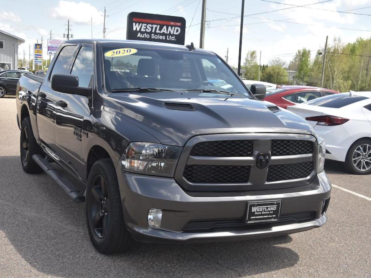 2020 RAM 1500 Classic EXPRESS 4X4 CREW CAB 5'7" BOX - Photo #2