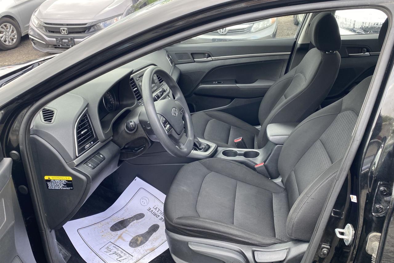 2017 Hyundai Elantra LE - Photo #10