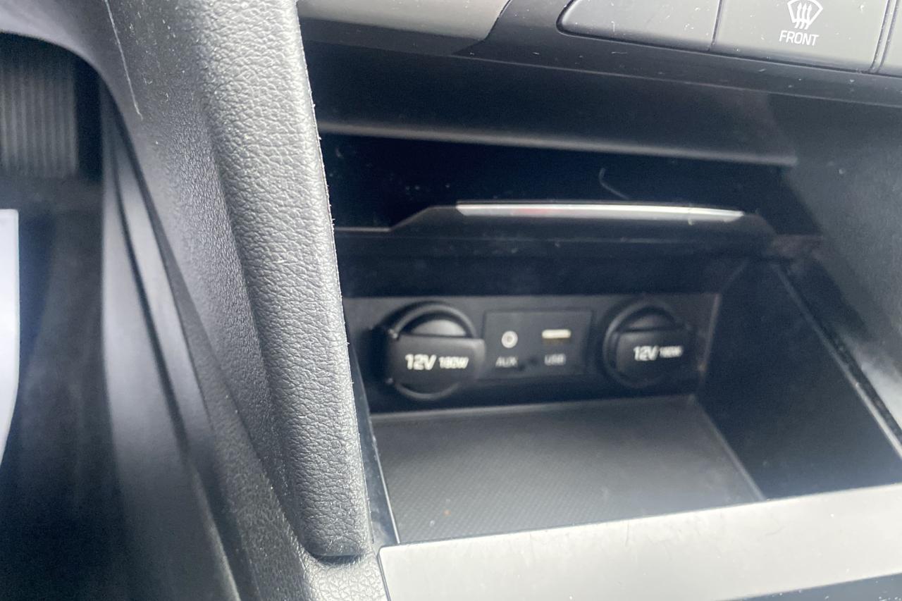 2017 Hyundai Elantra LE - Photo #14