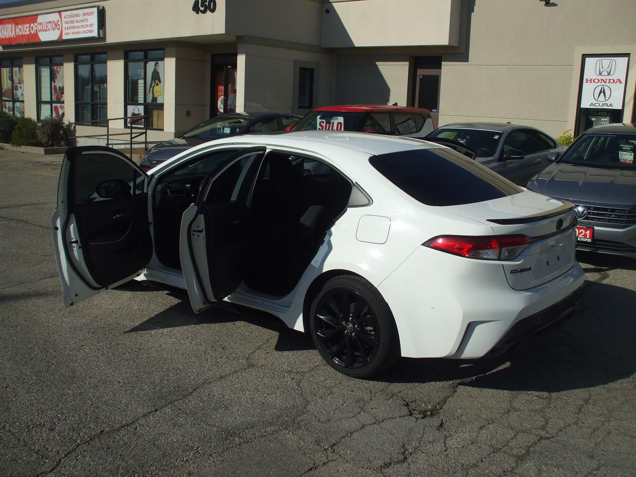 2020 Toyota Corolla SE - Photo #17