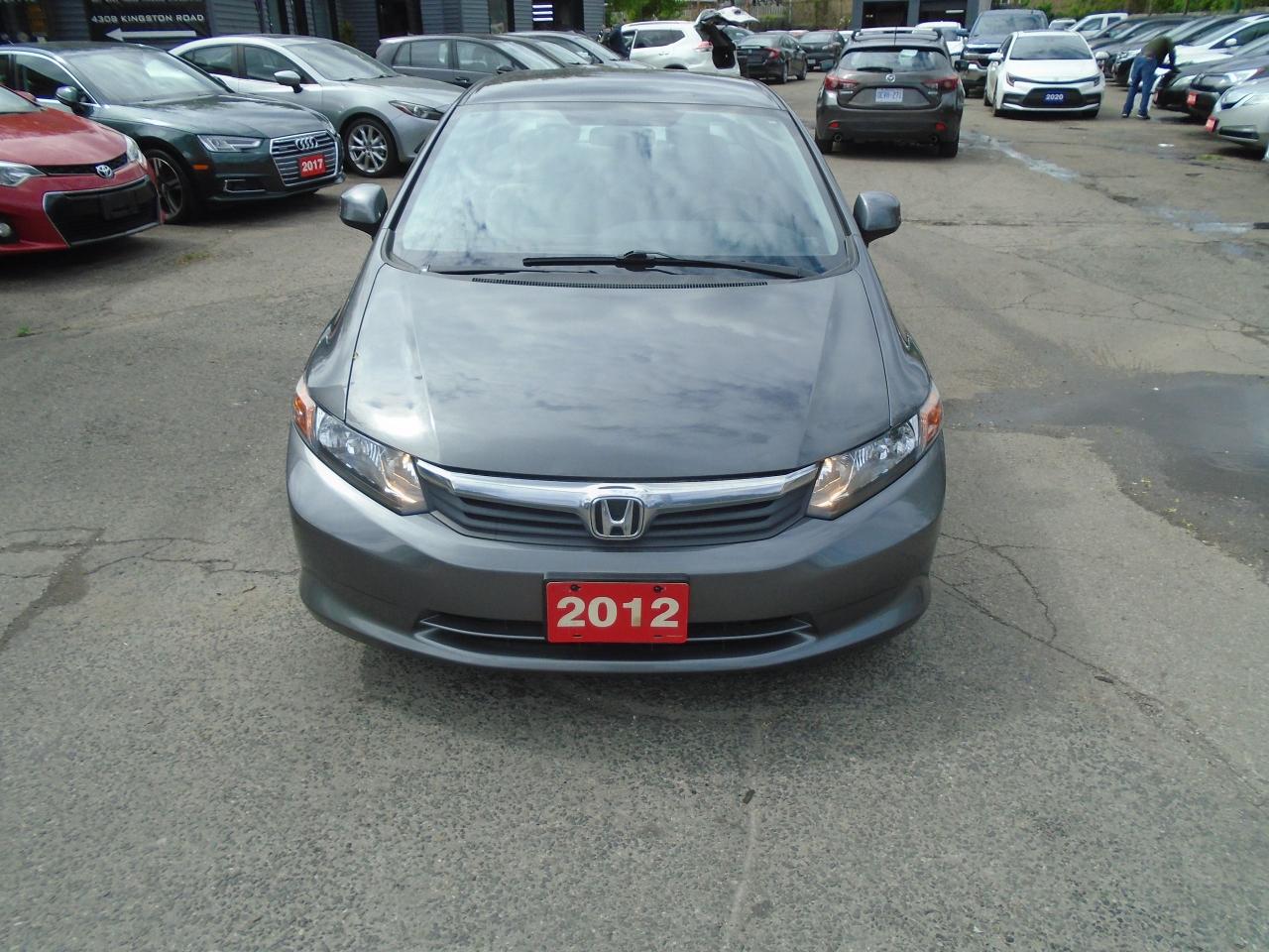 2012 Honda Civic LX/ NO ACCIDENT / SUPER CLEAN / LOW KM / AC/ - Photo #2