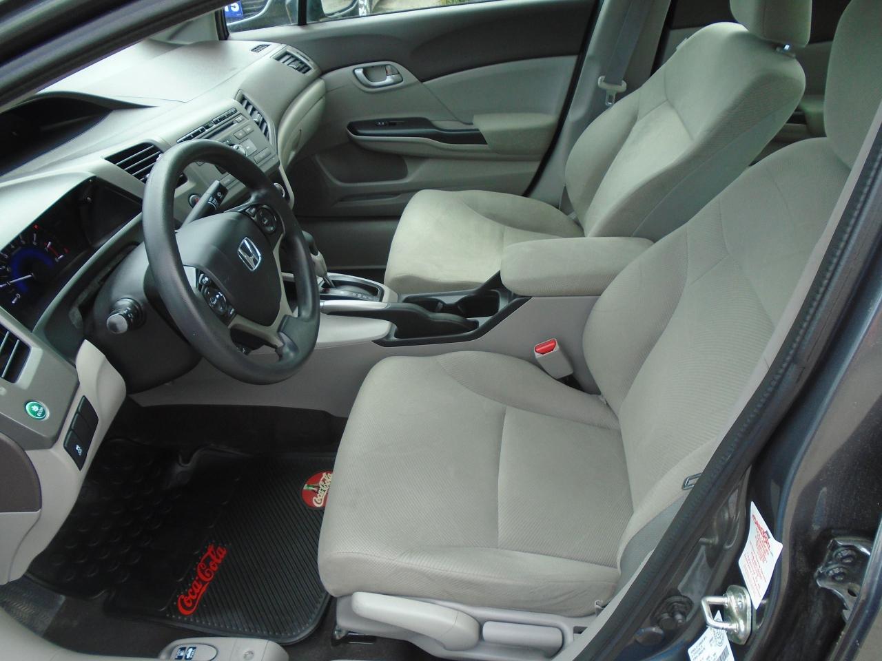 2012 Honda Civic LX/ NO ACCIDENT / SUPER CLEAN / LOW KM / AC/ - Photo #10