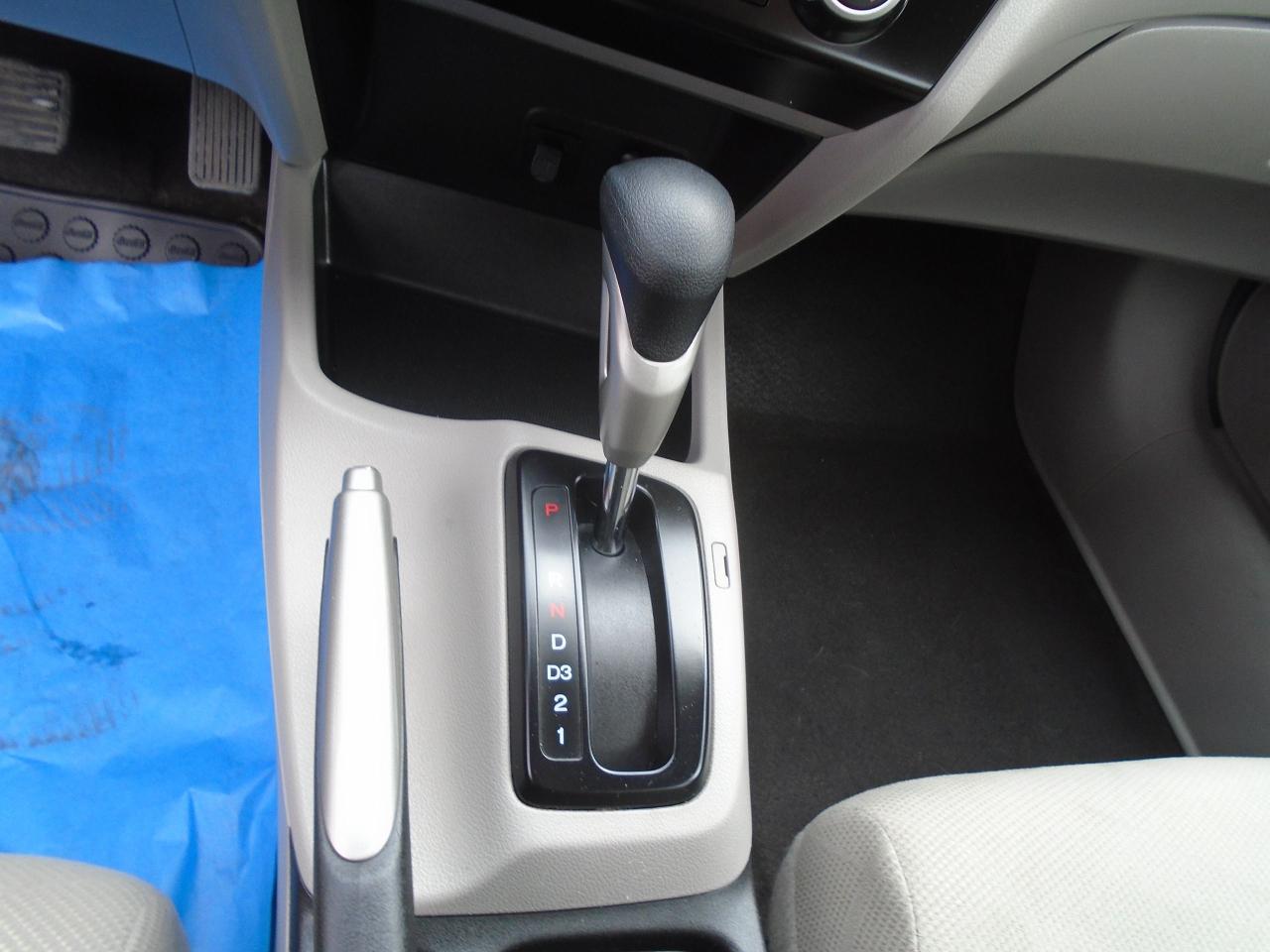 2012 Honda Civic LX/ NO ACCIDENT / SUPER CLEAN / LOW KM / AC/ - Photo #17