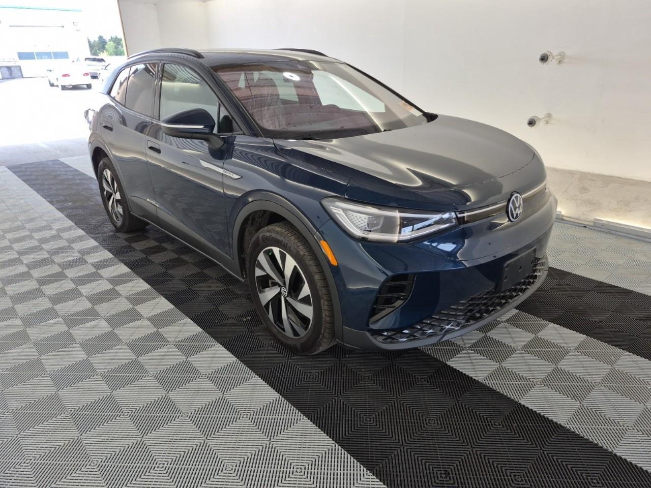 Used 2023 Volkswagen ID.4 Pro for sale in Abbotsford, BC