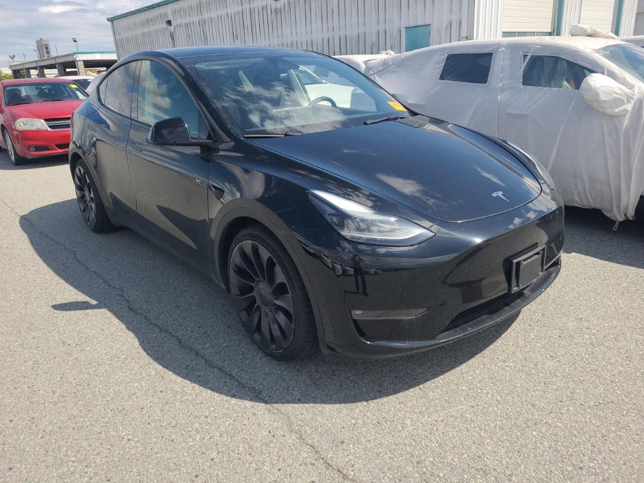 Used 2023 Tesla Model Y PERFORMANCE for sale in Abbotsford, BC