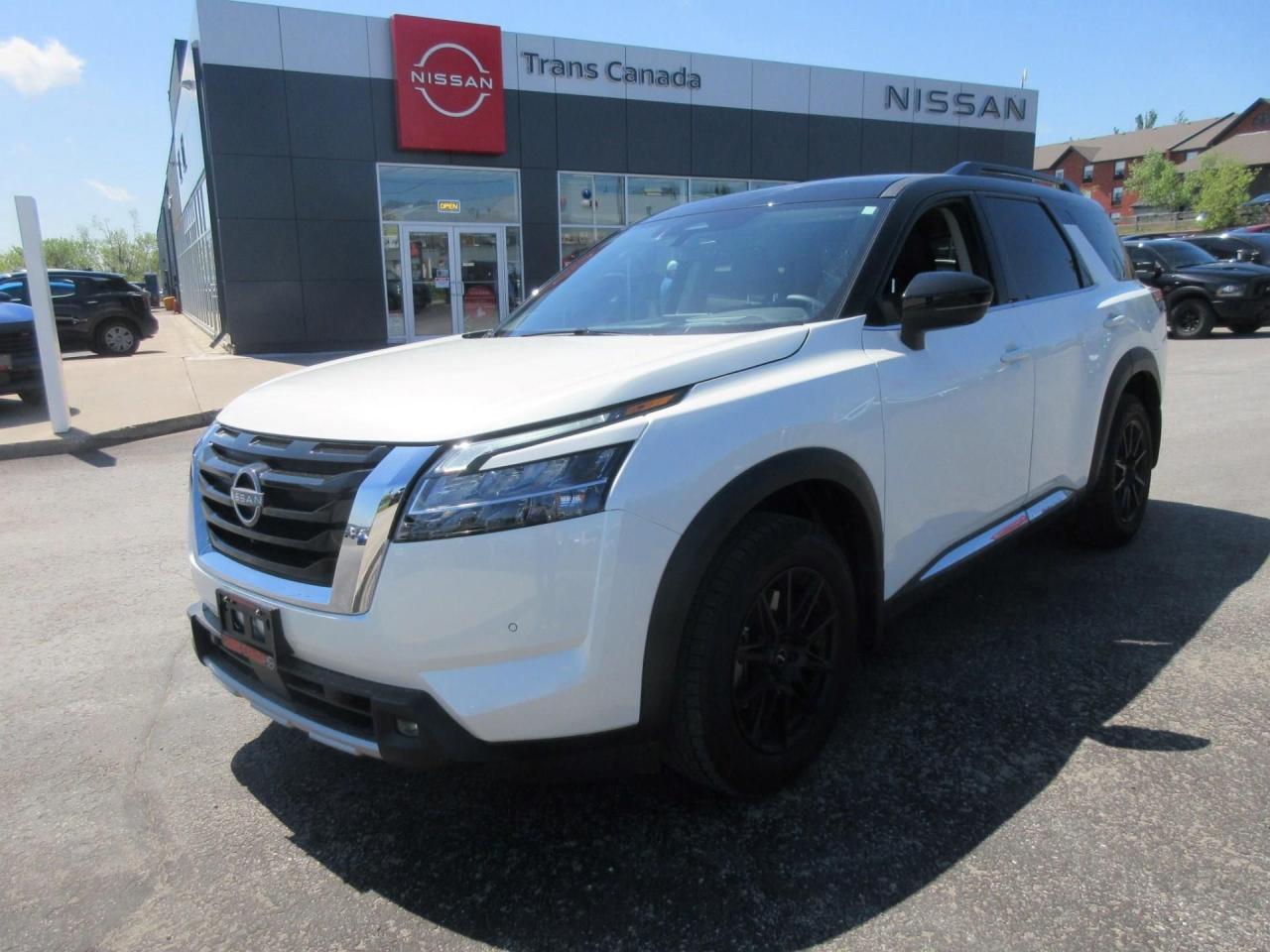 Used 2024 Nissan Pathfinder Platinum for sale in Peterborough, ON