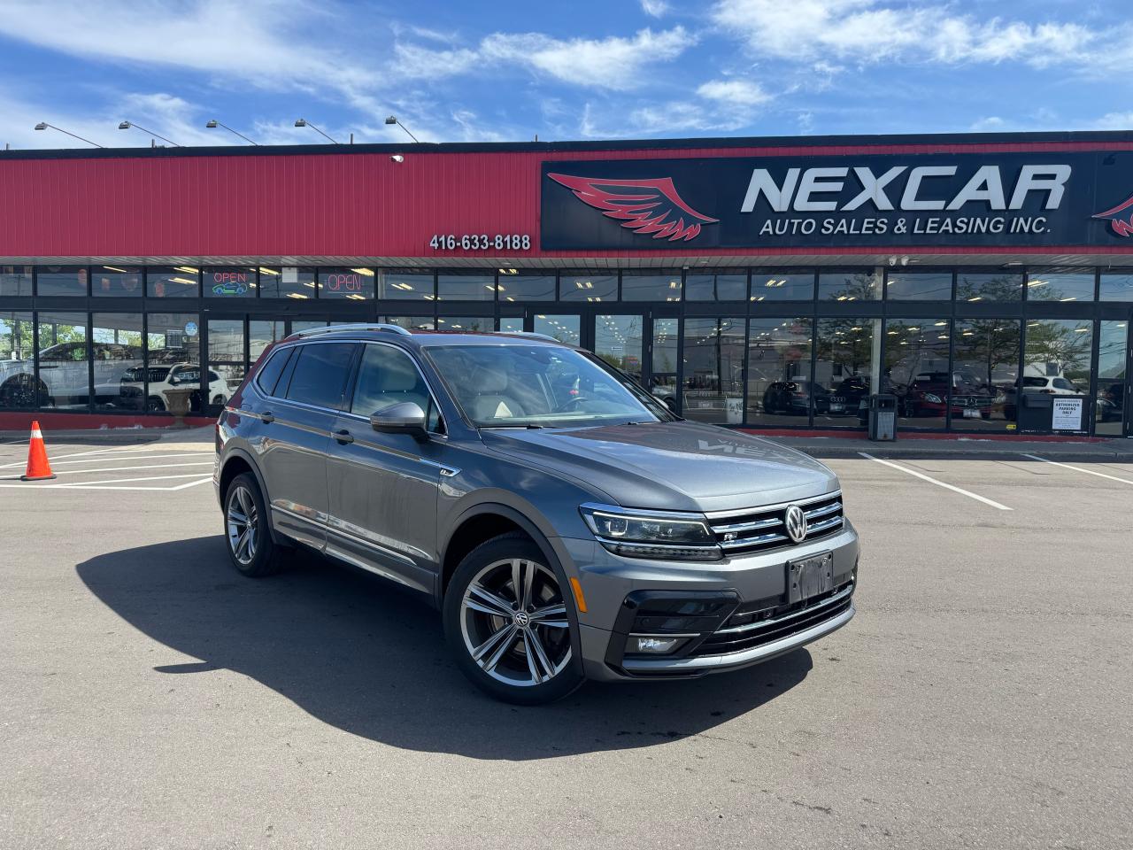 Used 2019 Volkswagen Tiguan HIGHLINE R-LINE LEATHER PAN/ROOF NAV B/SPOT CAMERA for sale in North York, ON