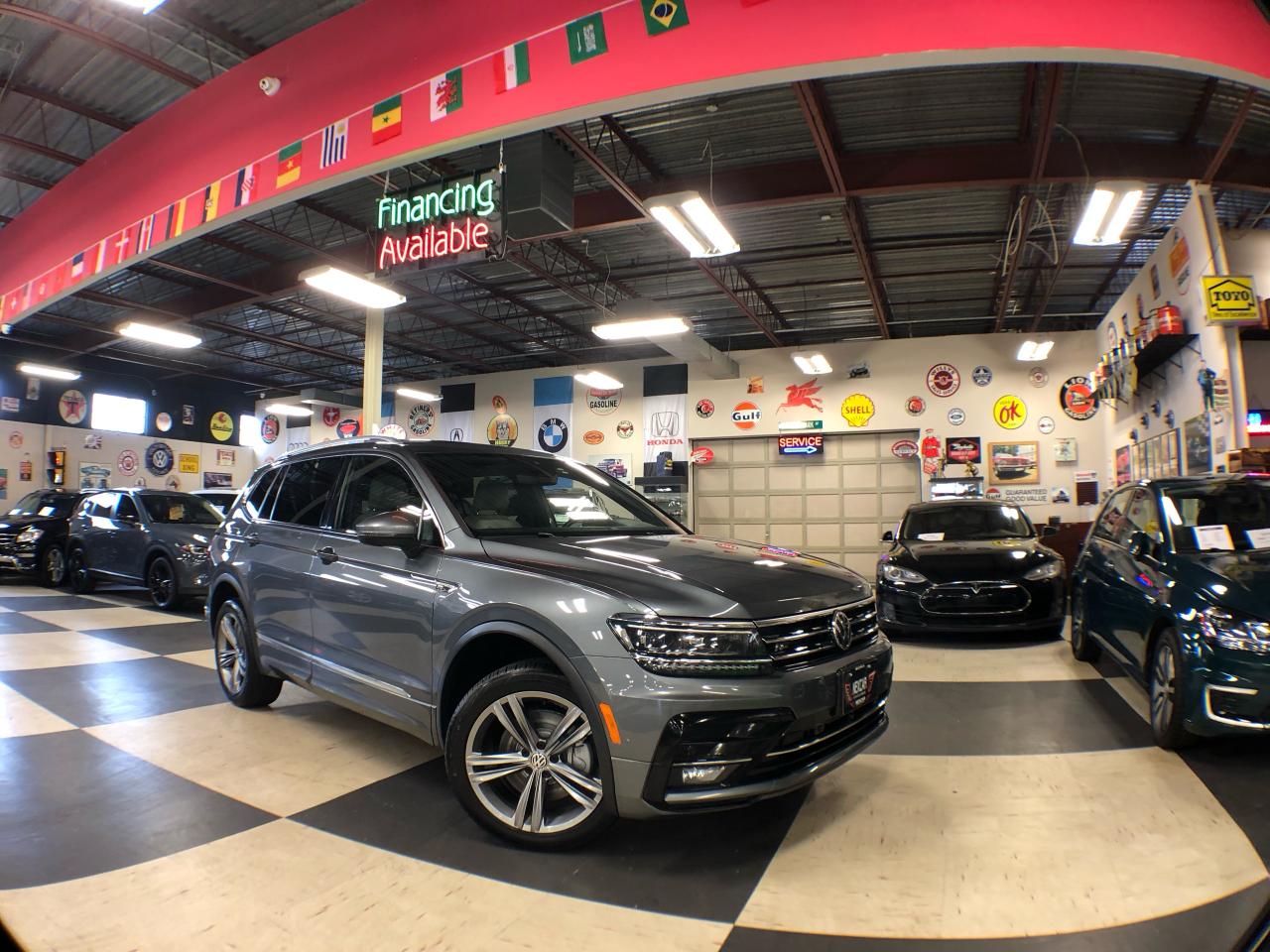 2019 Volkswagen Tiguan HIGHLINE R-LINE LEATHER PAN/ROOF NAV B/SPOT CAMERA