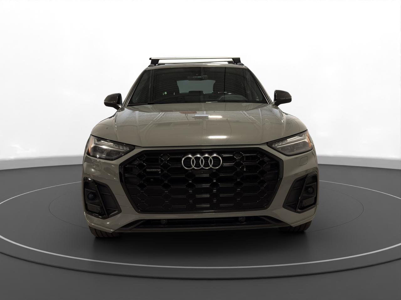 2021 Audi Q5 Technik Plug In Hybrid - Photo #2