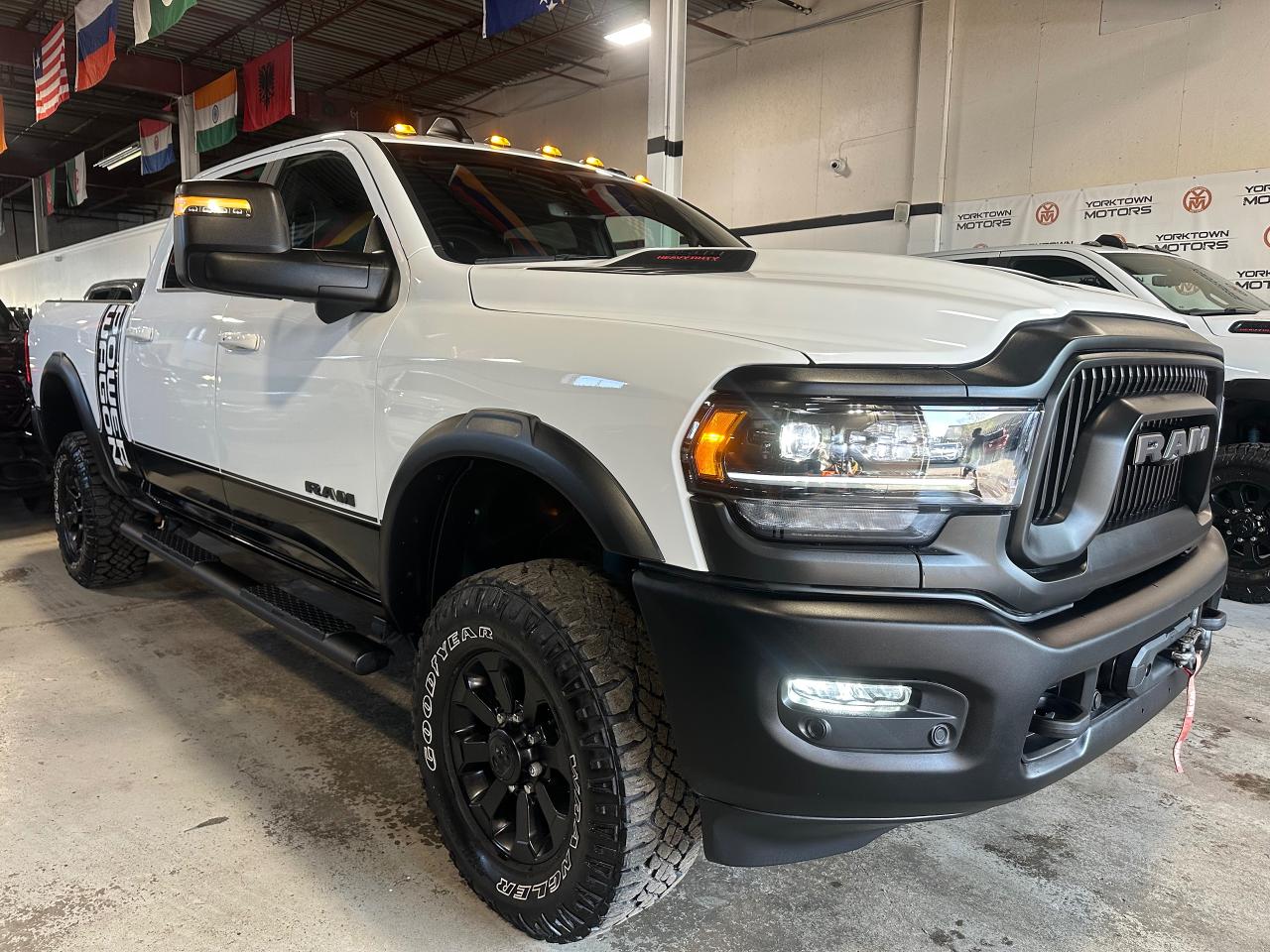 2023 RAM 2500 POWER WAGON CREW CAB 4X4 SUNROOF 6.4FT BOX - Photo #5