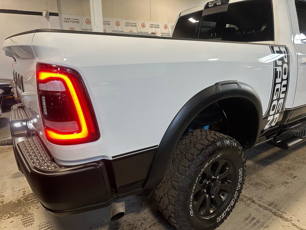 2023 RAM 2500 POWER WAGON CREW CAB 4X4 SUNROOF 6.4FT BOX - Photo #24