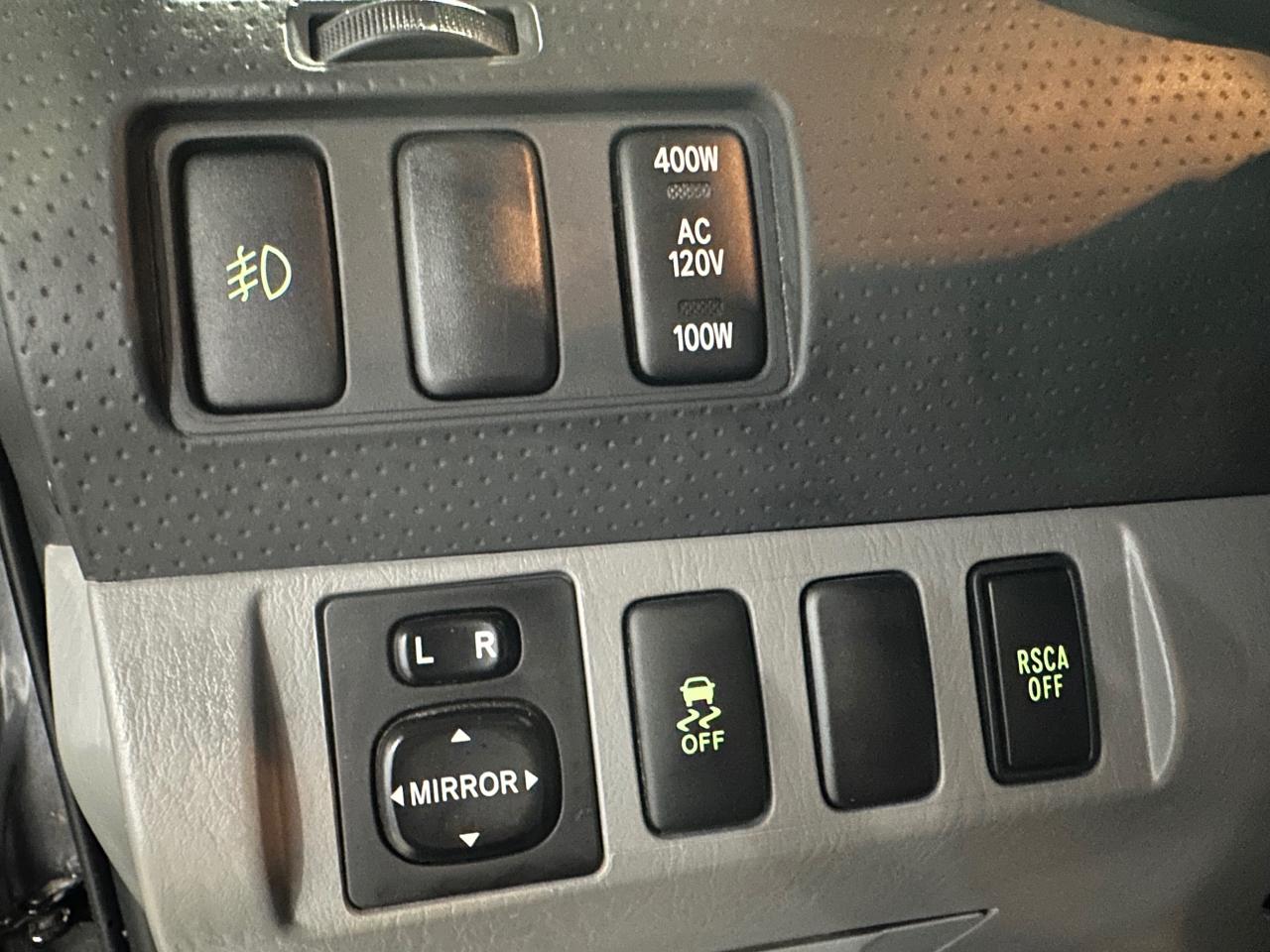 2015 Toyota Tacoma LIMITED | NO ACCIDENTS | JBL SOUND | LEATHER - Photo #31