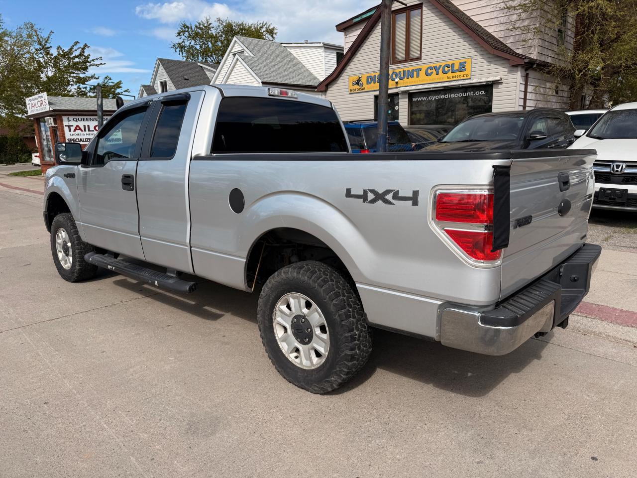 2011 Ford F-150 XLT - Photo #14