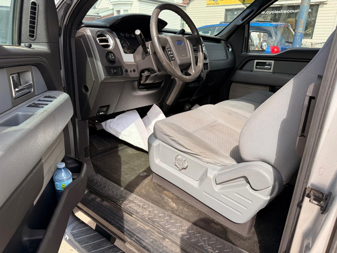 2011 Ford F-150 XLT - Photo #15