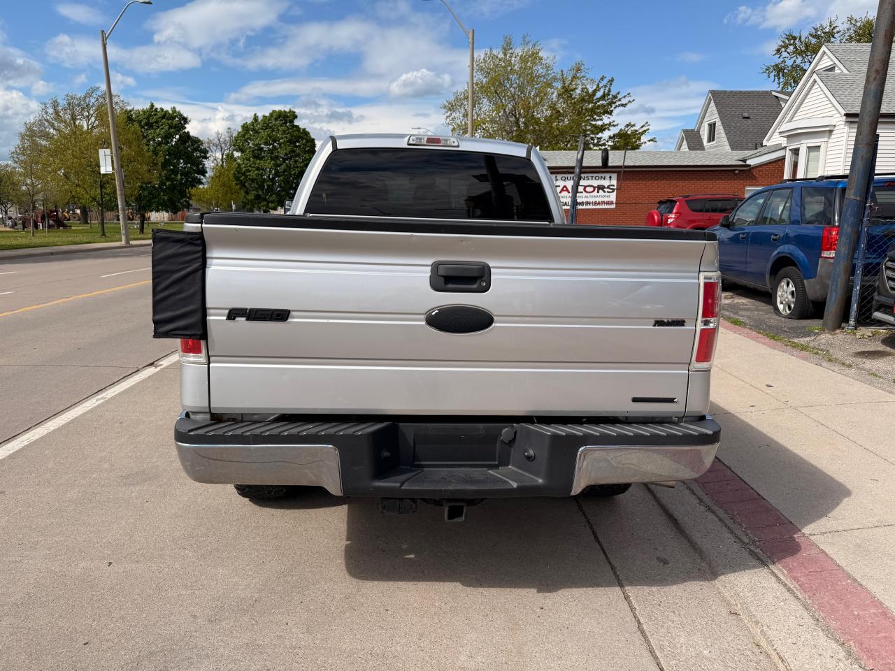 2011 Ford F-150 XLT - Photo #11