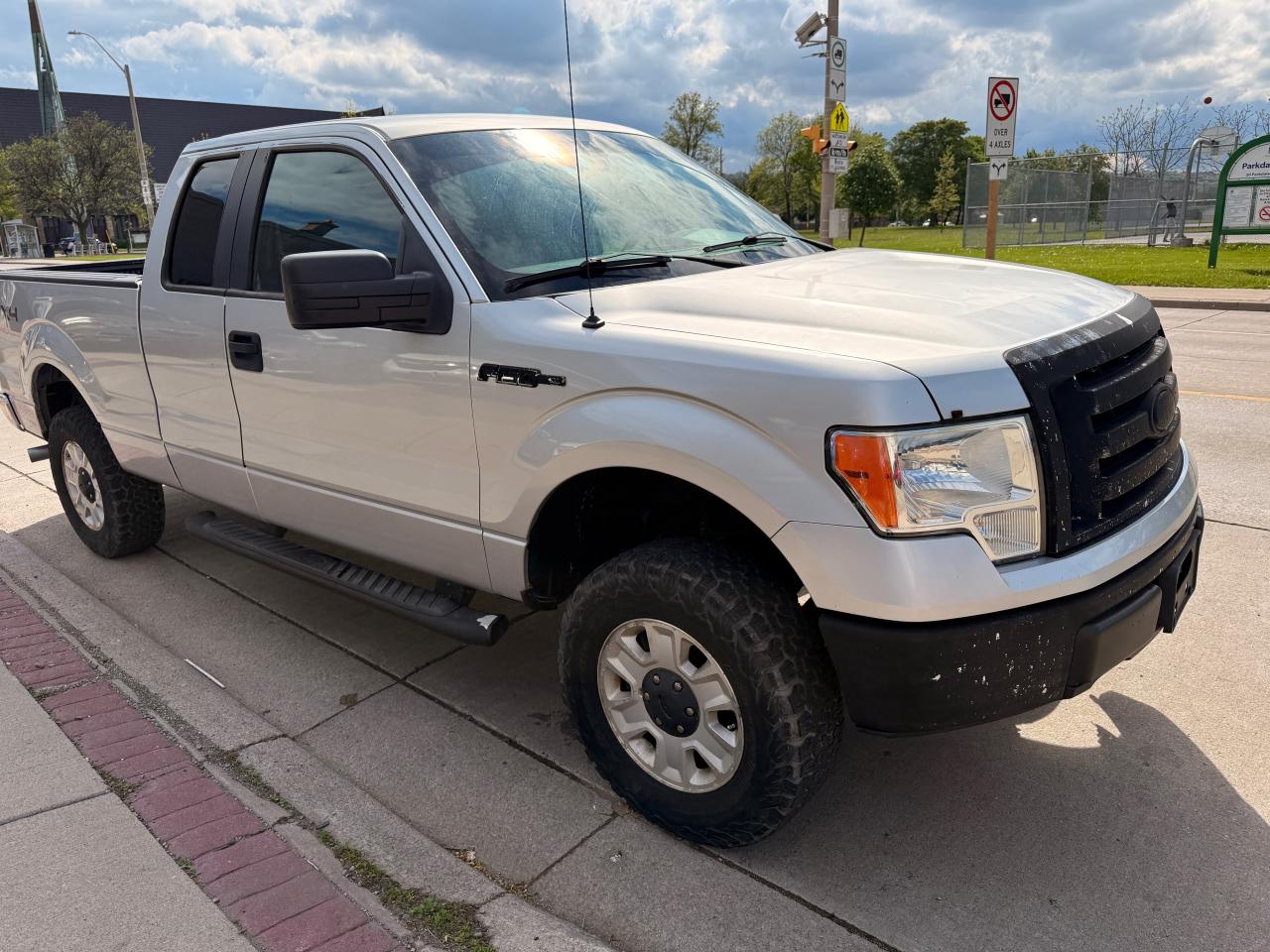 2011 Ford F-150 XLT - Photo #6
