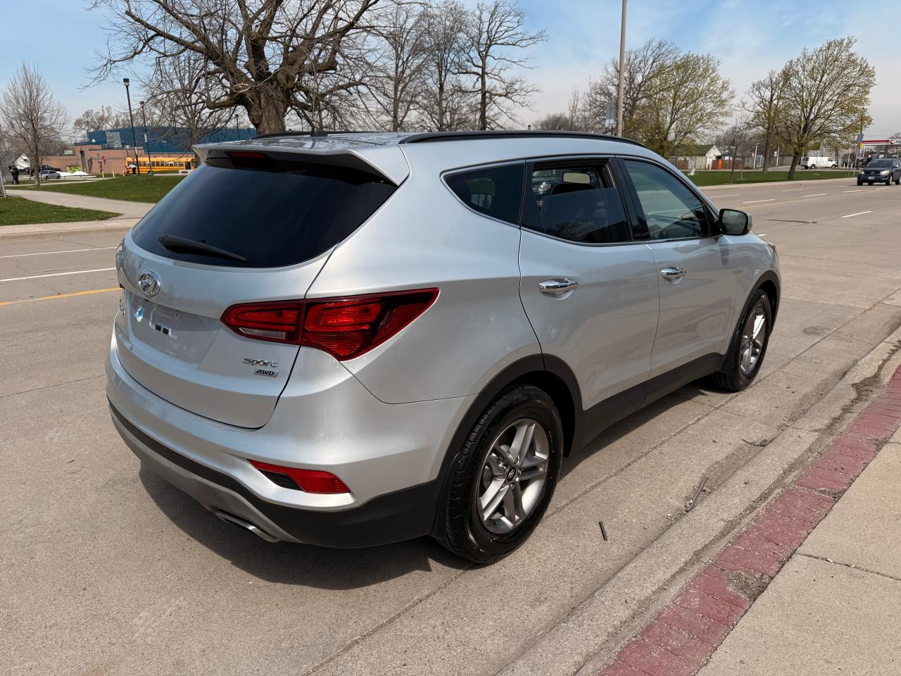 2018 Hyundai Santa Fe Sport 2.4L AWD - Photo #9