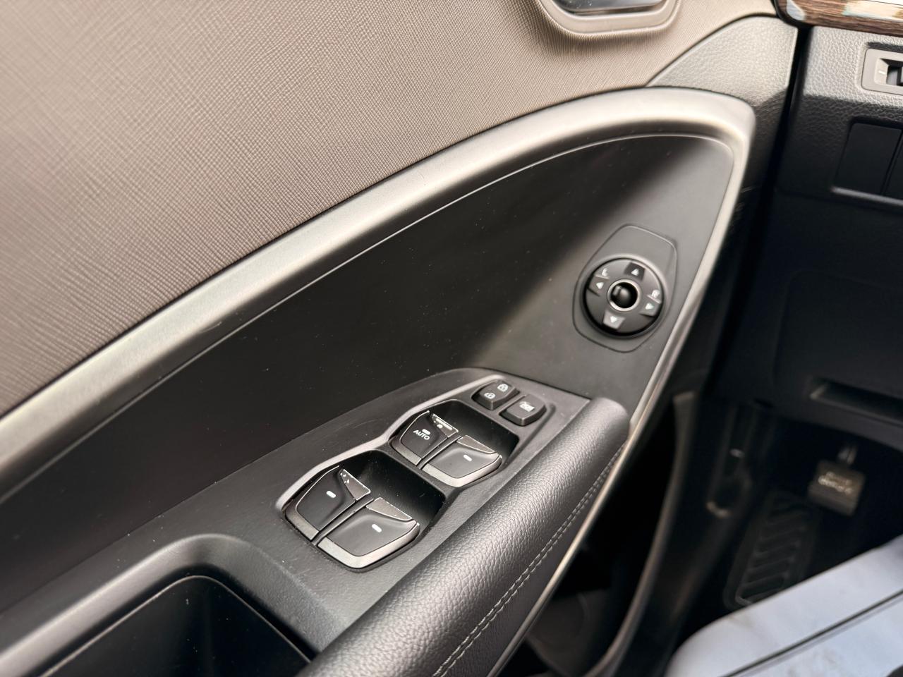 2018 Hyundai Santa Fe Sport 2.4L AWD - Photo #30