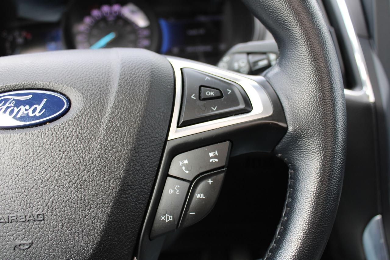 2023 Ford Edge Titanium - Photo #13