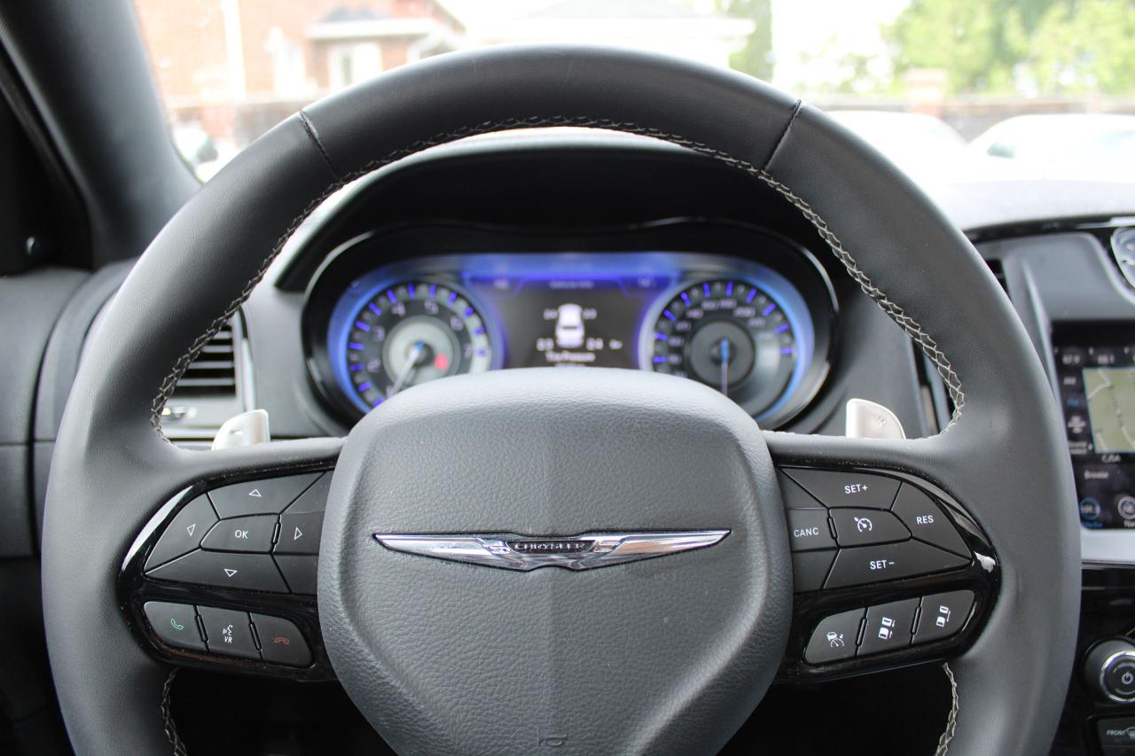 2023 Chrysler 300 300S - Photo #10