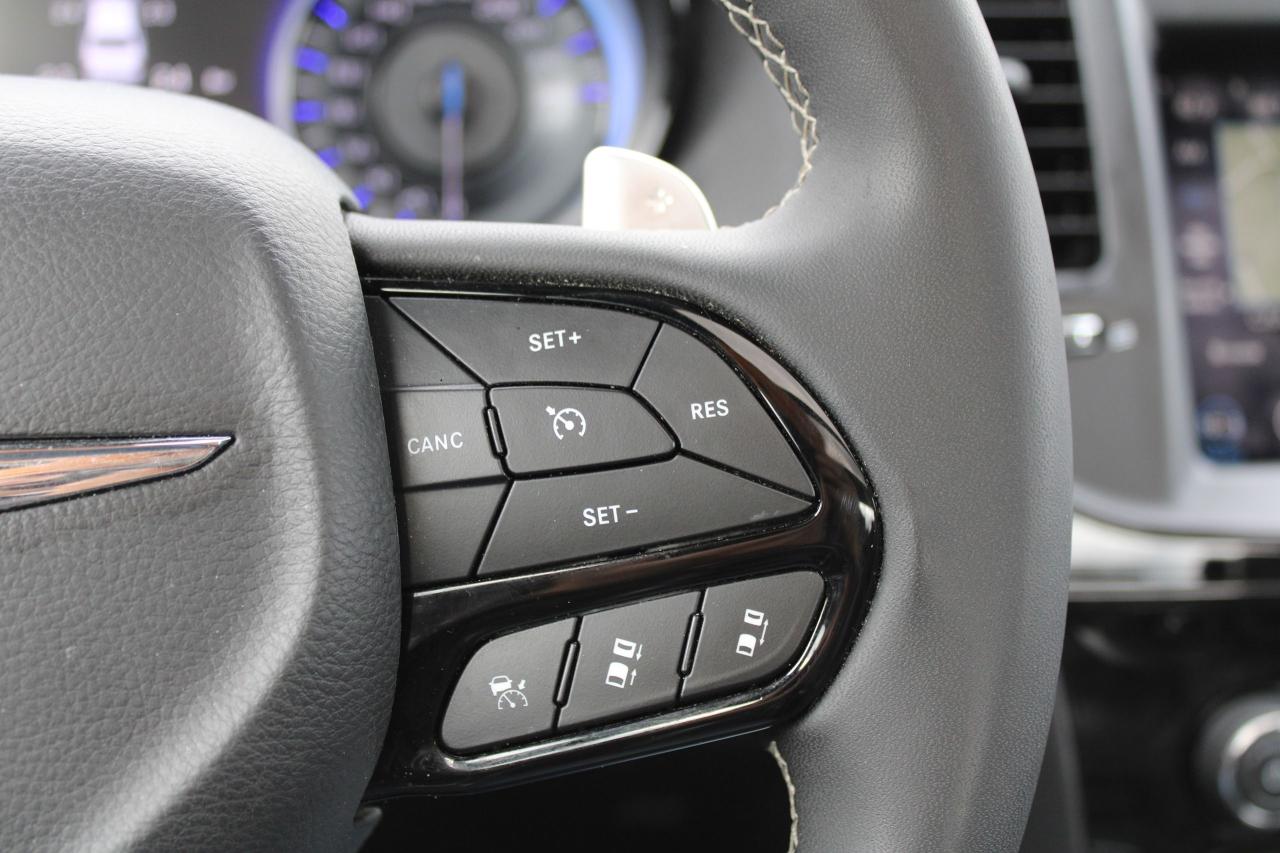 2023 Chrysler 300 300S - Photo #11