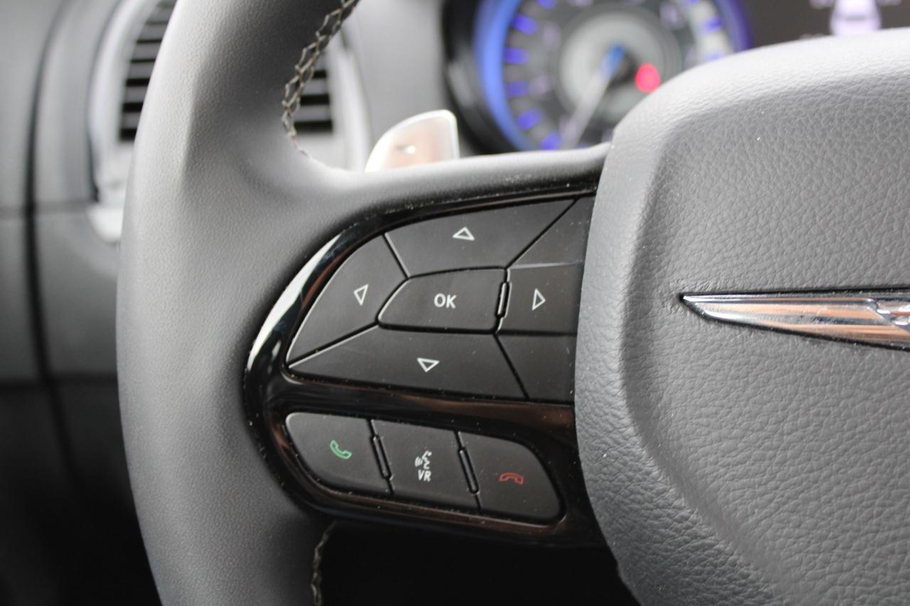 2023 Chrysler 300 300S - Photo #12