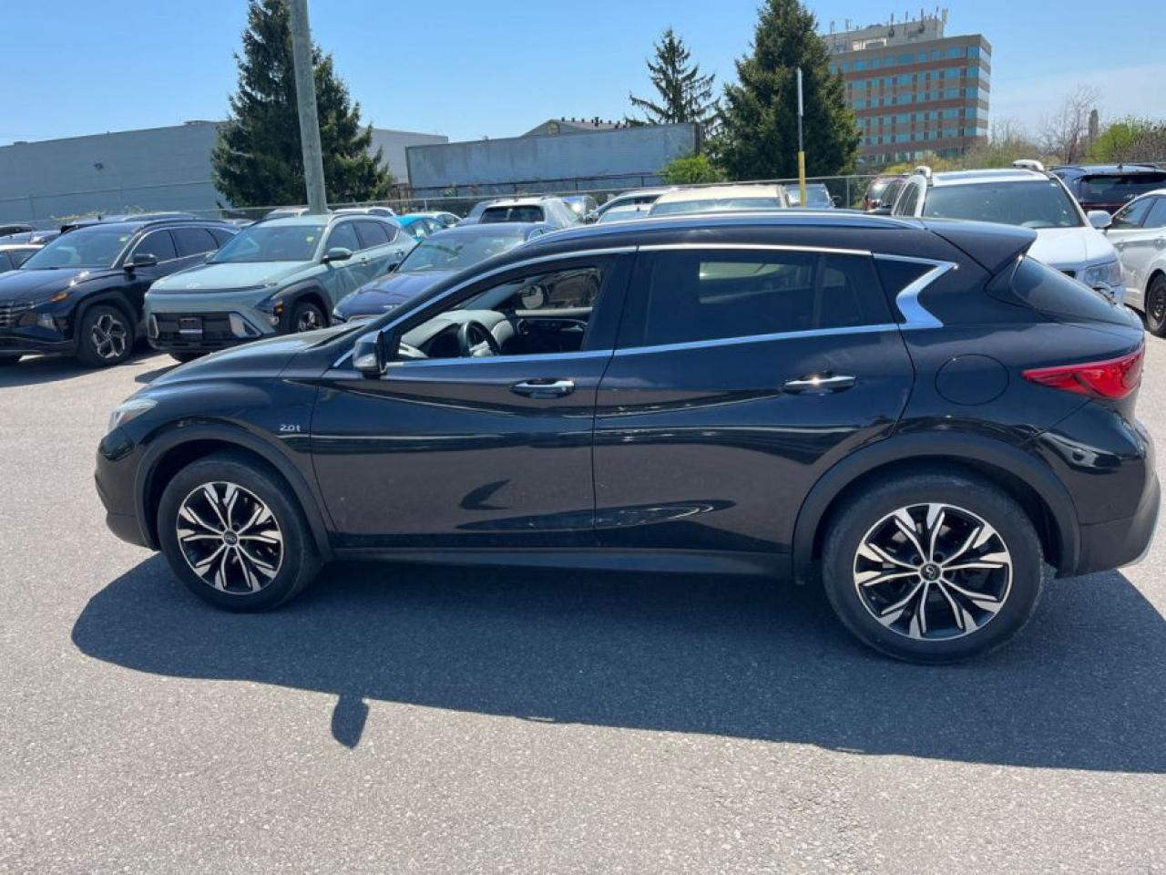 2018 Infiniti QX30 PURE 2.0L AWD/NAVIGATION/COMING SOON!!! - Photo #3