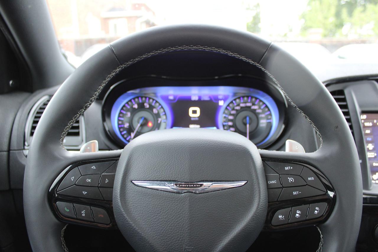 2023 Chrysler 300 300S - Photo #11