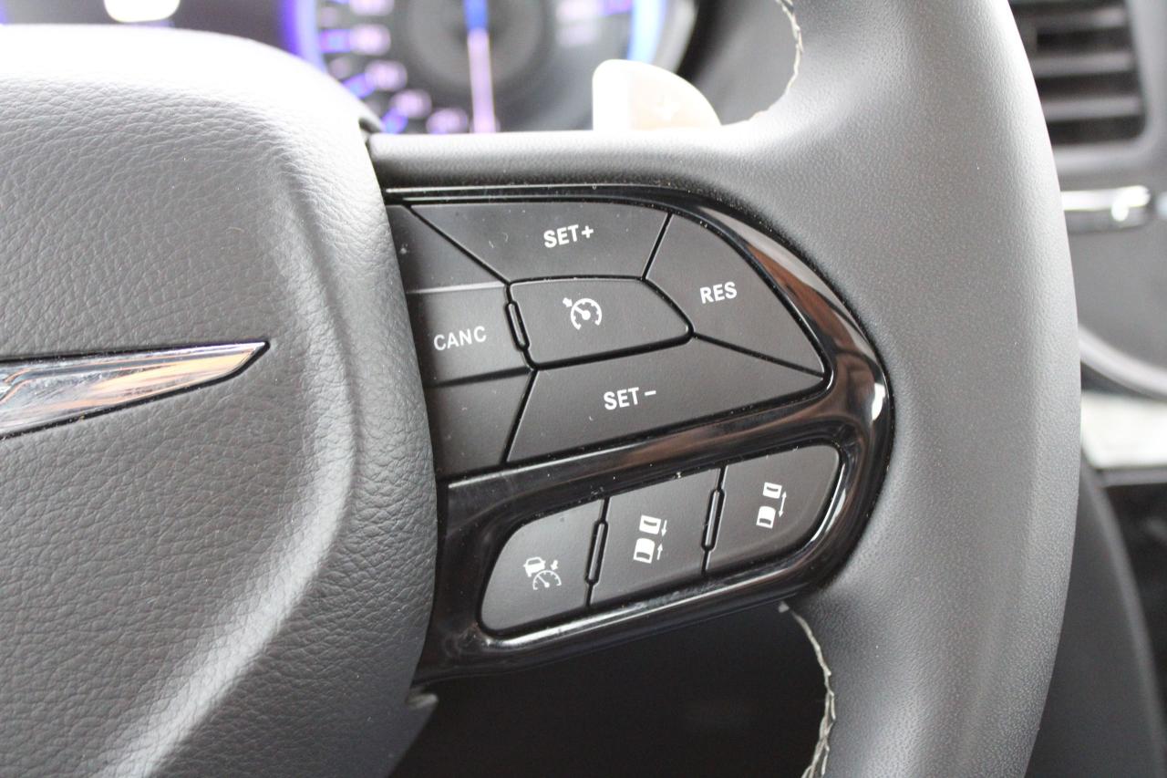2023 Chrysler 300 300S - Photo #12