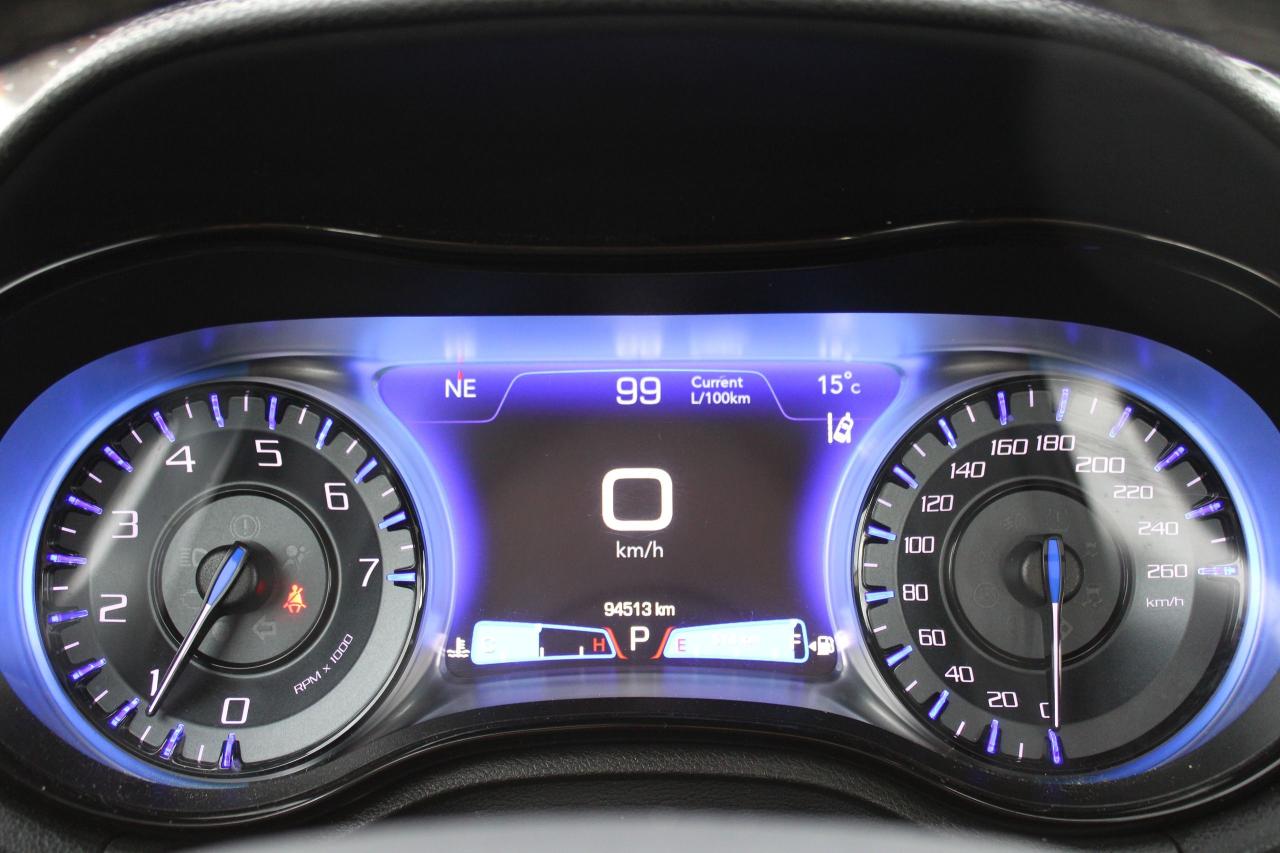 2023 Chrysler 300 300S - Photo #14