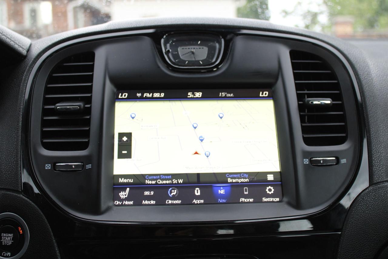 2023 Chrysler 300 300S - Photo #15