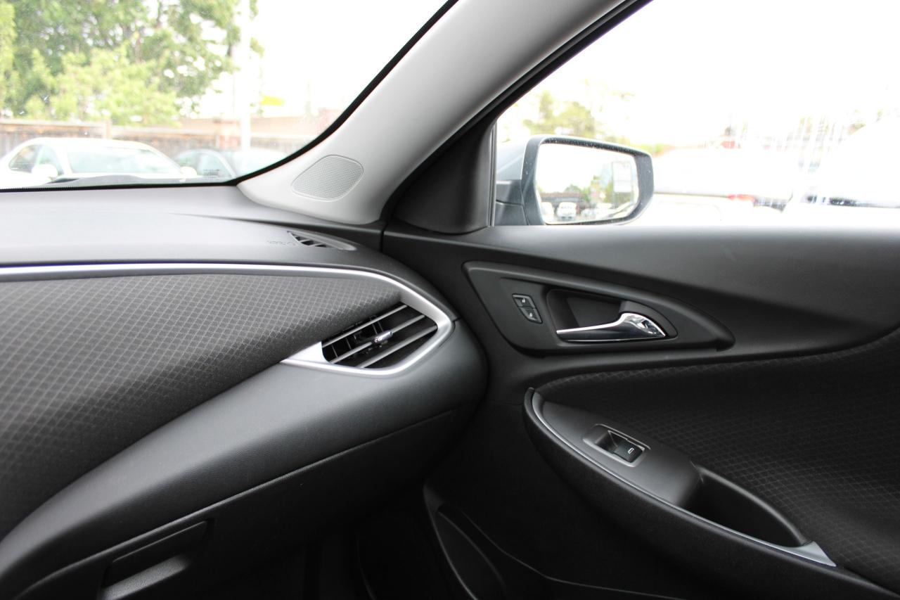 2023 Chevrolet Malibu 1LT - Photo #16