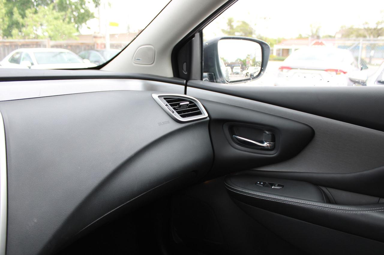 2023 Nissan Murano SL - Photo #19