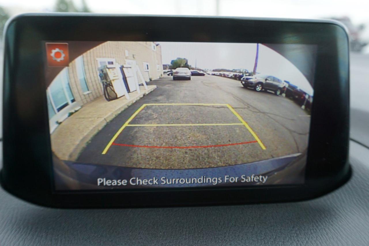 2018 Mazda MAZDA3 TOURING CERTIFIED NAV CAMERA BLUETOOTH HEATED SEATS CRUISE ALLOYS - Photo #22